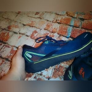 Brooks Ghost 14 Men's 10.5 Navy and Neon Green With Orange Running Shoes
